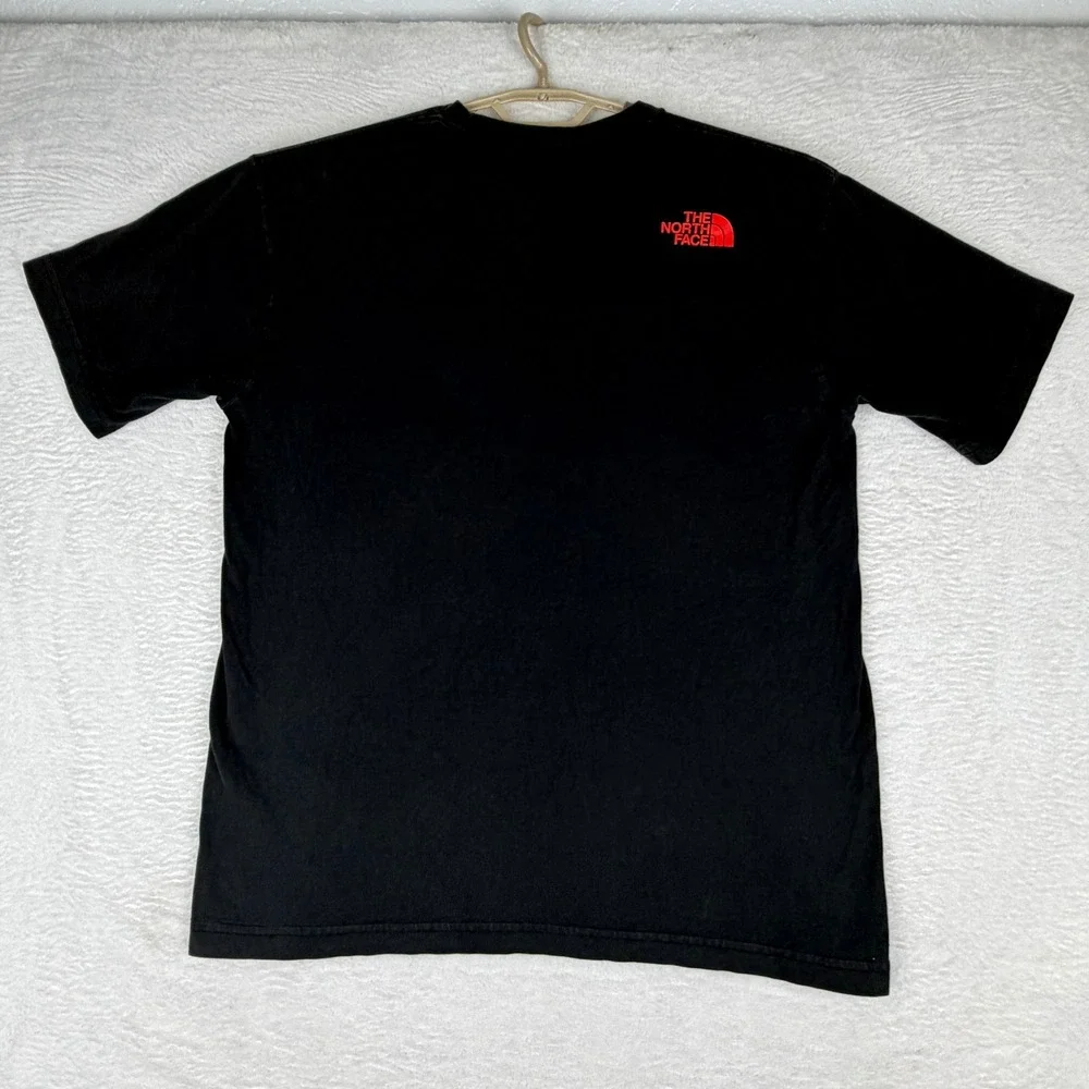 The North Face T Shirt Mens M Black Red Big Logo Cotton Graphic Tee
